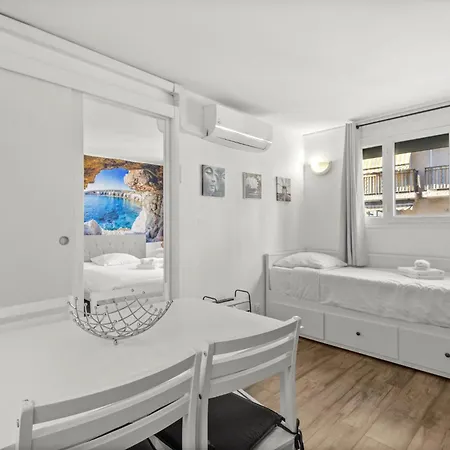 Close From Palais Des Congres